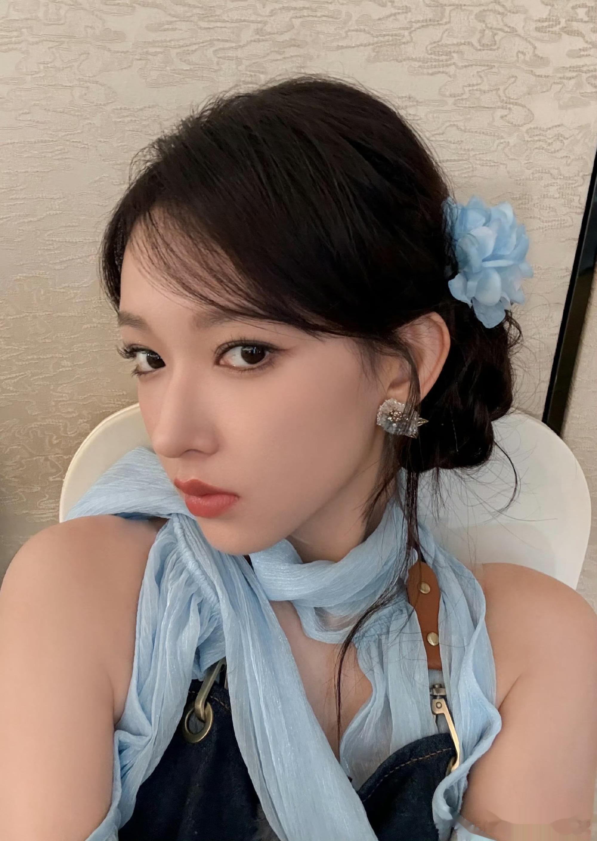 程潇 户外穿搭 靓女什么时候都美！