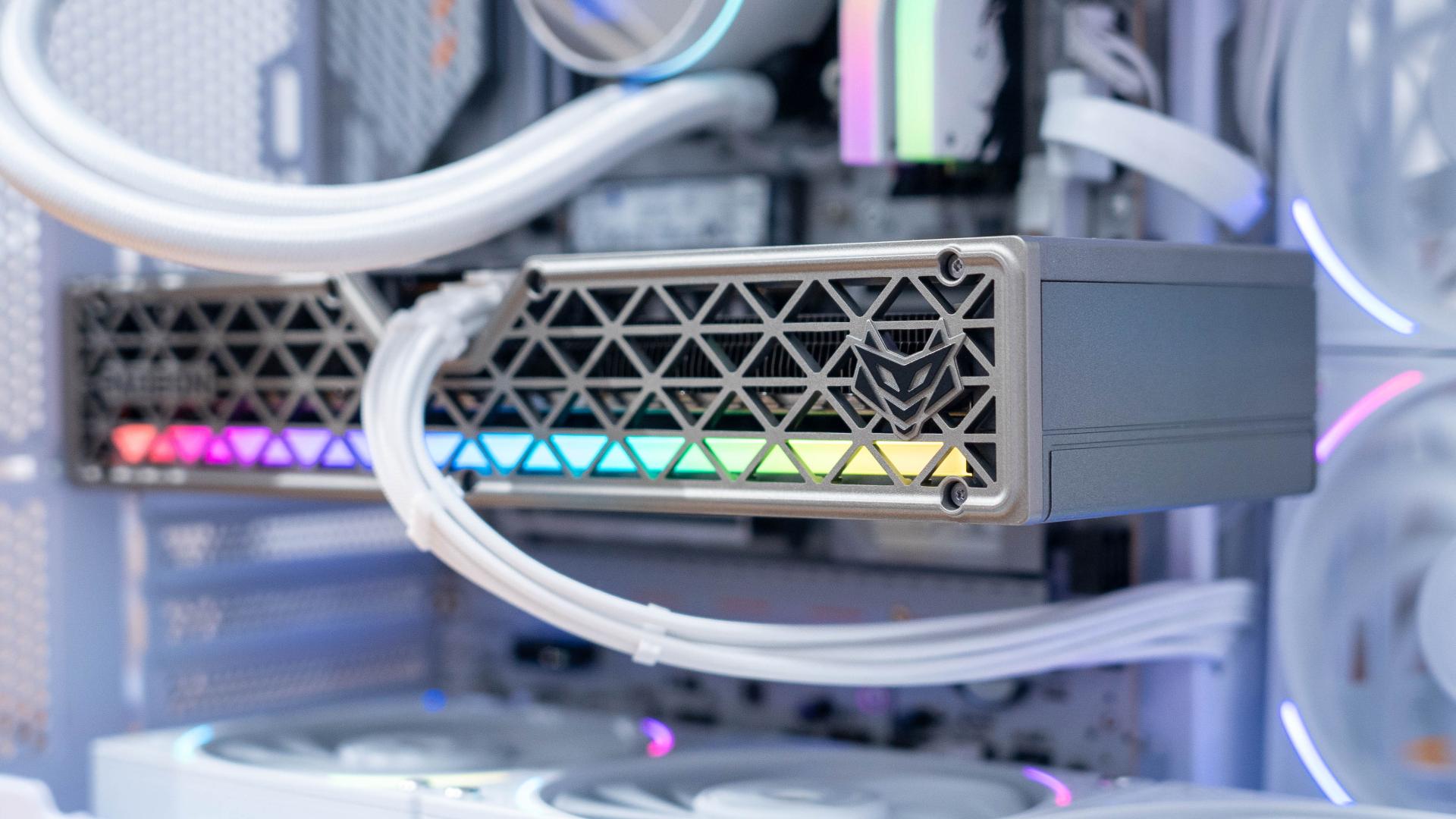 16GB显存的60系显卡：蓝宝石 RX 9060 XT 16GB显卡评测