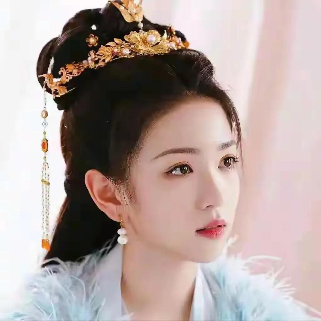 《暗河传》压轴登场的她成颜值担当，长得美演技好，不火可惜了