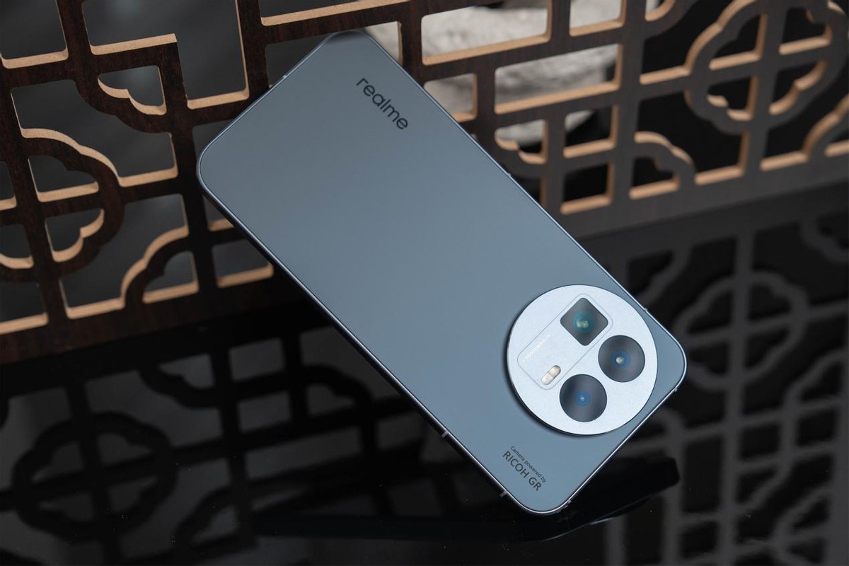 最便宜的新拍照旗艦！一篇文章看懂真我GT8系列都有哪些賣點