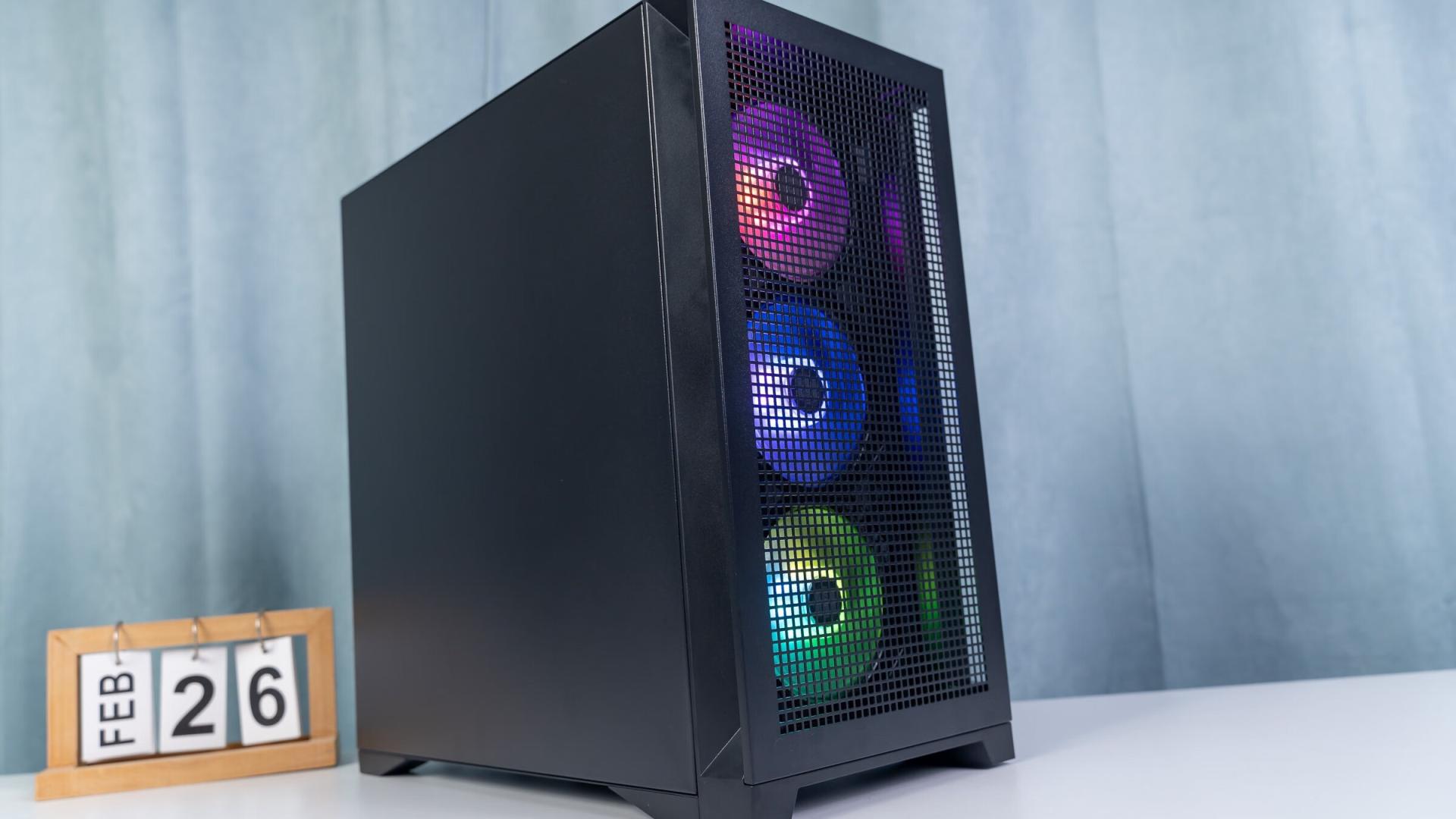 内部空间规整，散热效果优秀，先马平头哥ME9E机箱 装机体验