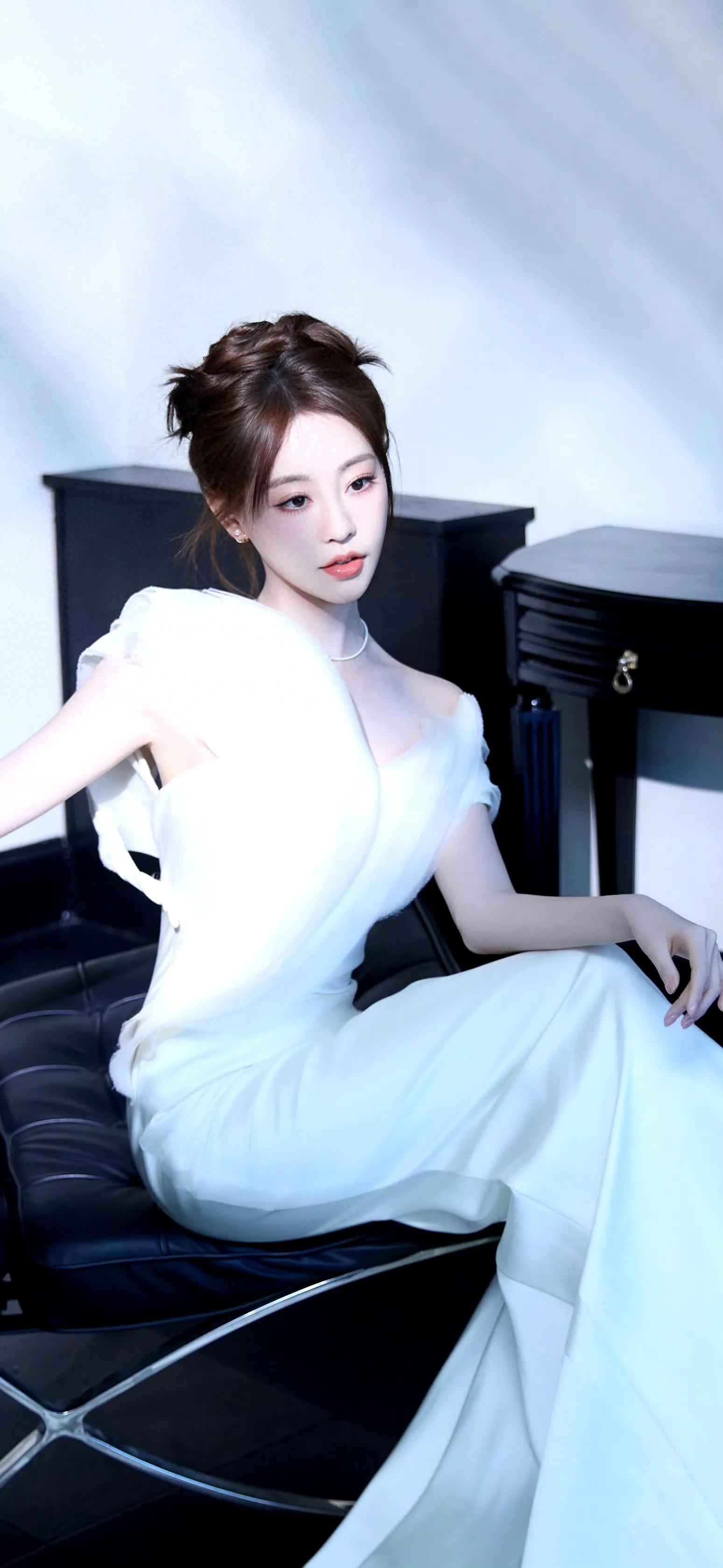 祝绪丹眼神都拉丝了，祝绪丹高清无水印壁纸