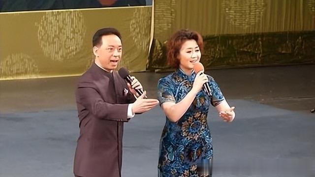 戏曲界于智魁和李胜素,被同行举报,留守妇女直言这种关系易擦边