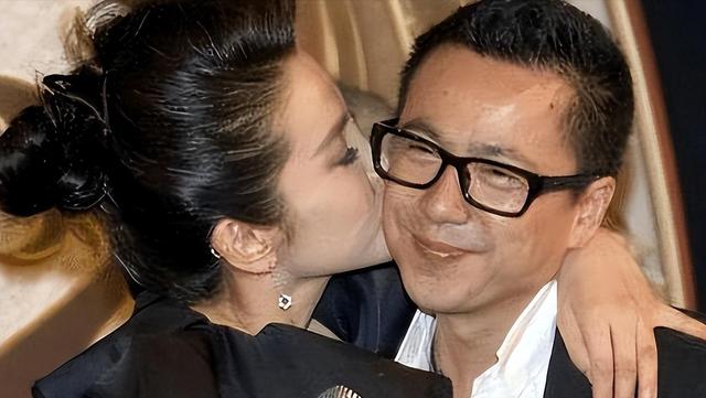 6年赔光数十亿,华谊兄弟“倒台”背后,是哥俩理不清的“烂账”