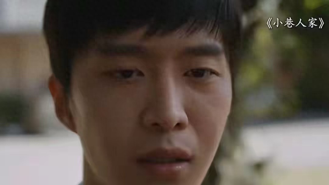 目光呆滞，台词生硬，蒋欣、童谣联手，也拯救不了他这个拖油瓶