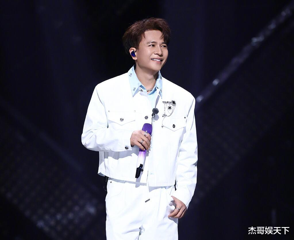 陈卓璇，看似该骂，实则该夸