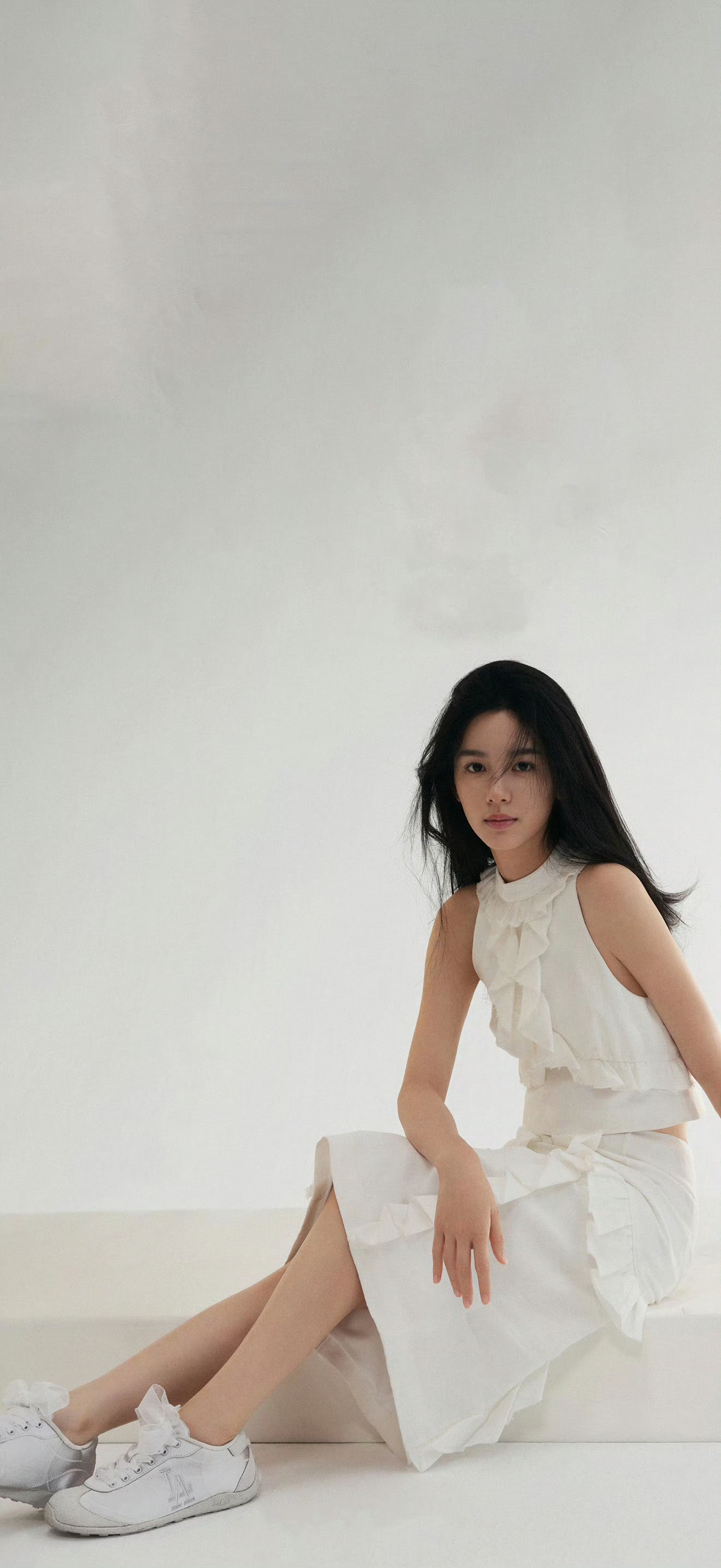 冷脸美女周也，周也最新妆造大片壁纸美图更新