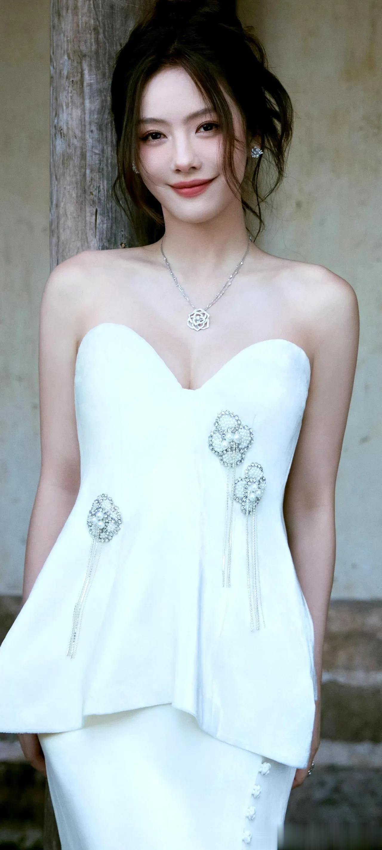 魅力之神蔡文静