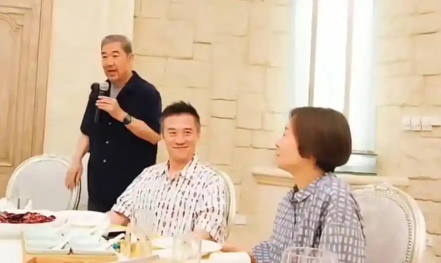 柯蓝也没想到，分手4年后，会以这种方式，和黄志忠“再续前缘”