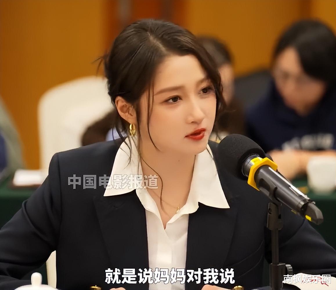 央视镜头,刘亦菲在发光,杨幂赵丽颖扛住了,辛芷蕾素颜美的扎眼