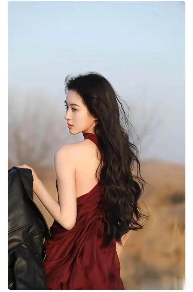 北电校花王梓莼，这张天然清纯的脸称校花不过分吧