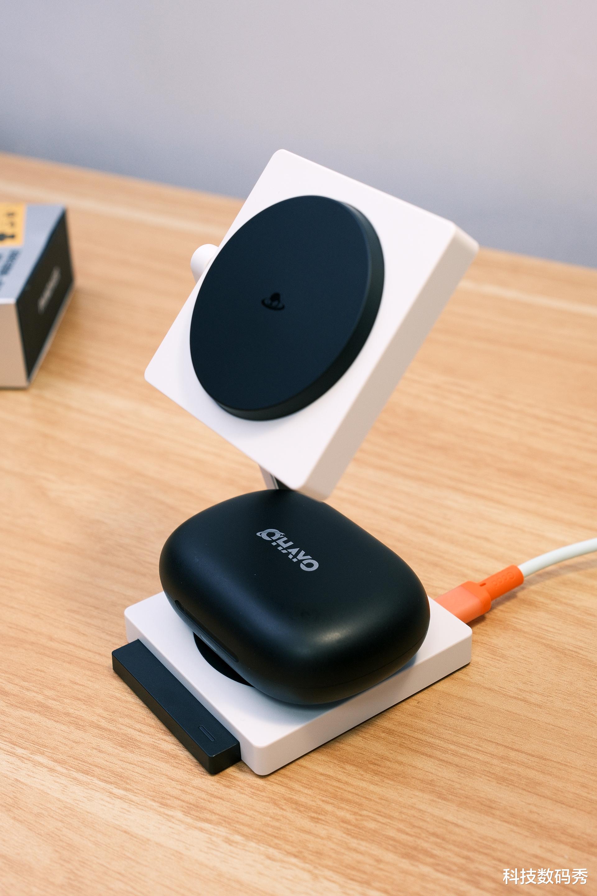 魅族PANDAER二合一桌面無線充電器輕測