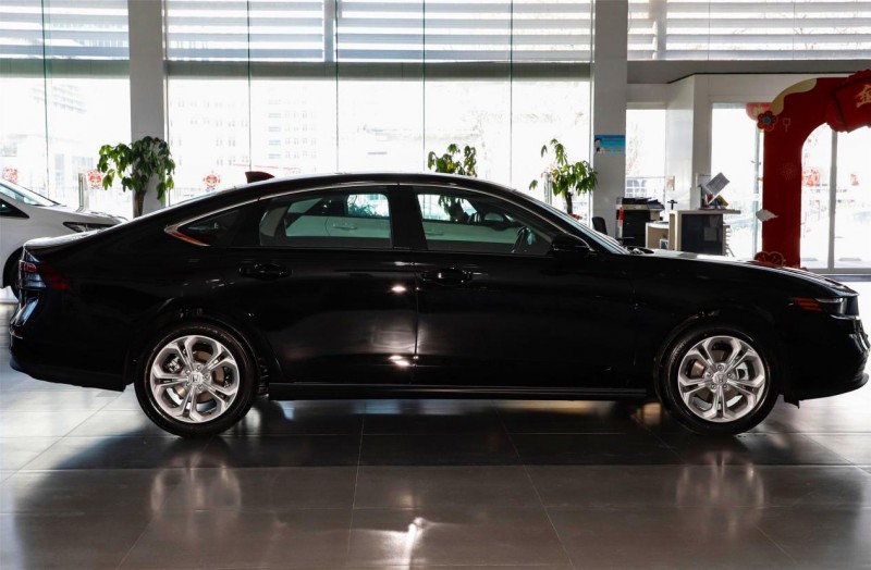 三点总结完试驾雅阁的感受