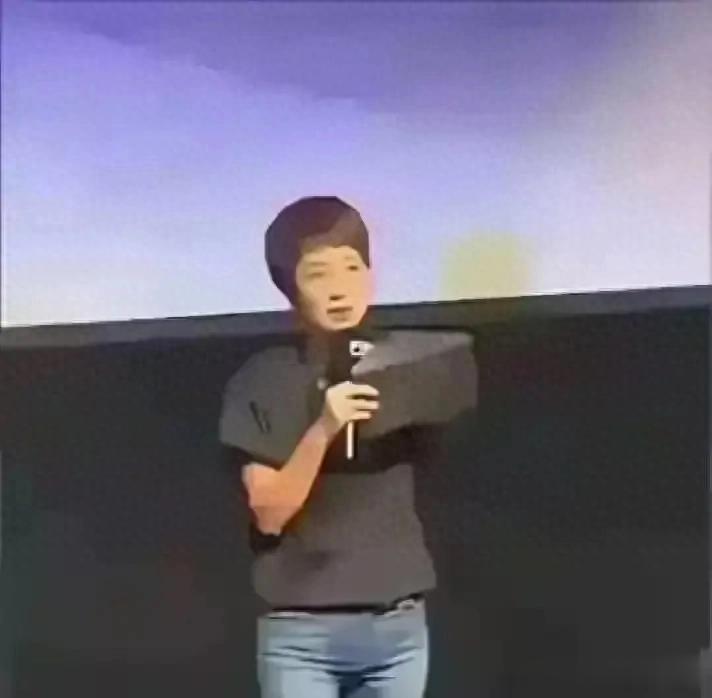 马伊琍这条裤子太绝了！男主持人盯了3秒，反应成全场焦点