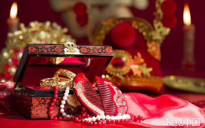 订婚后男友要求退彩礼我送他进监狱