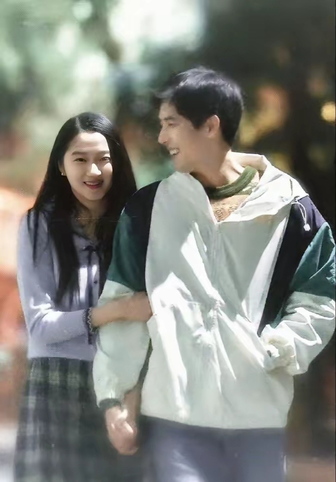 鹿晗没想到，回应与王安宇恋情传闻的关晓彤，没给自己留一丝体面