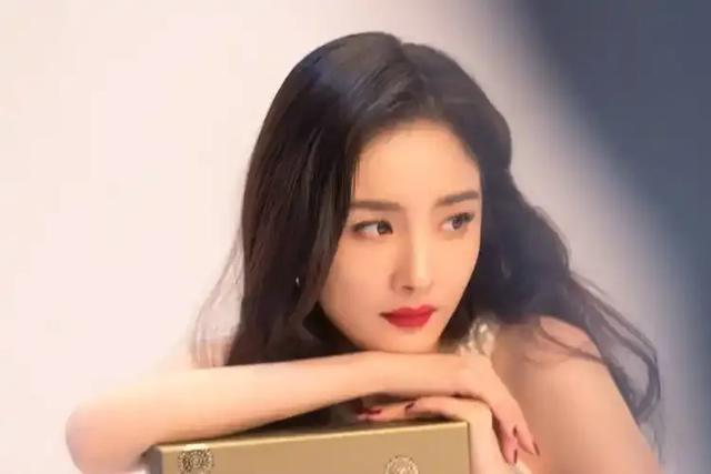 杨幂到底有多拼