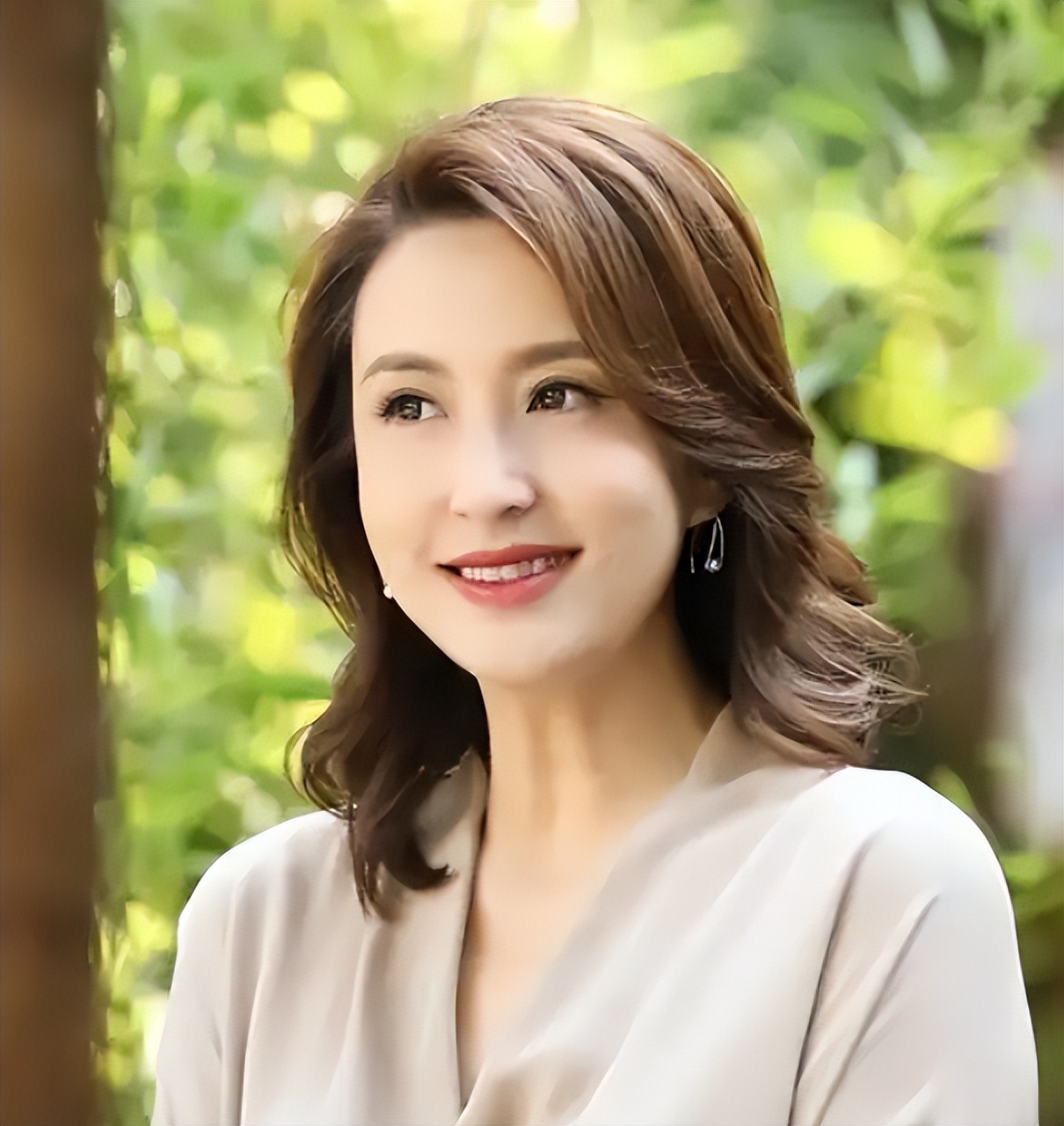 包养四个男人，嫁给70岁富翁？央视女主持私生活谣言别太离谱