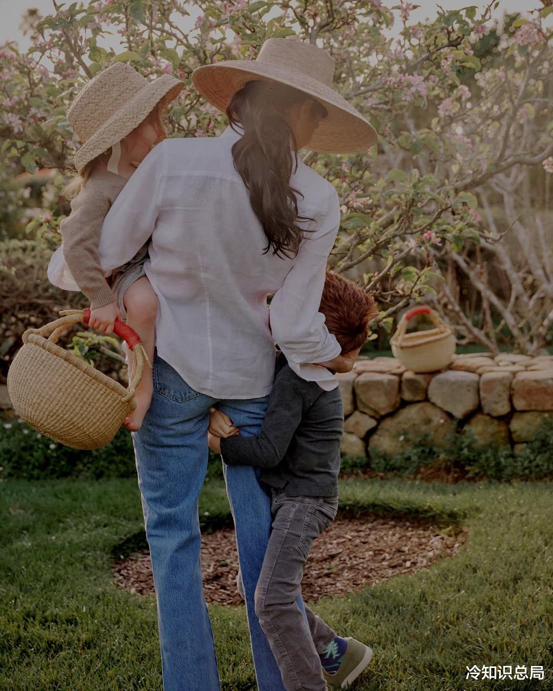 凯特发布路易王子7岁生日照，梅根不服输：阿奇莉莉贝特也很尊贵