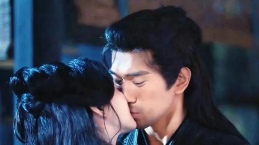 曾坦言口水过敏拒拍吻戏，《折腰》她吻戏引热议，38岁像20岁年轻