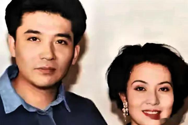 长得太帅被张艺谋拒绝,结婚40年零绯闻,为爱丁克70岁无儿无女