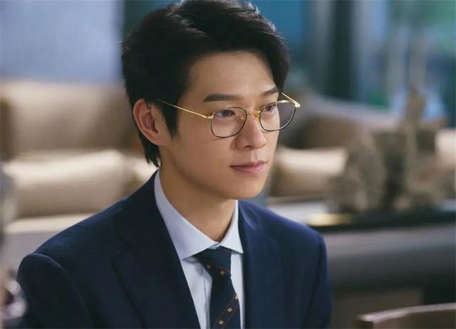 因劣迹艺人，刘亦菲新剧雪藏7年，如果顺利播出，将是2025年爆款