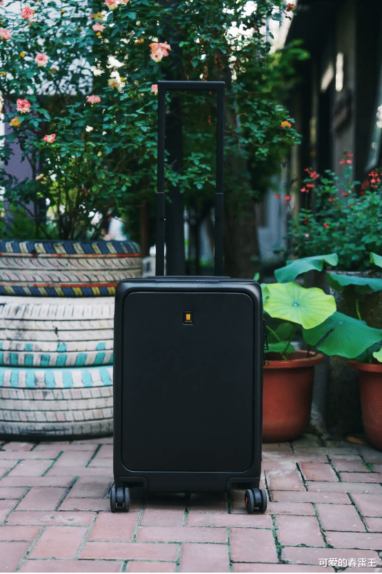 出差党的终极神器！地平线8号20寸登机箱拆解：这些细节让差旅效率翻倍