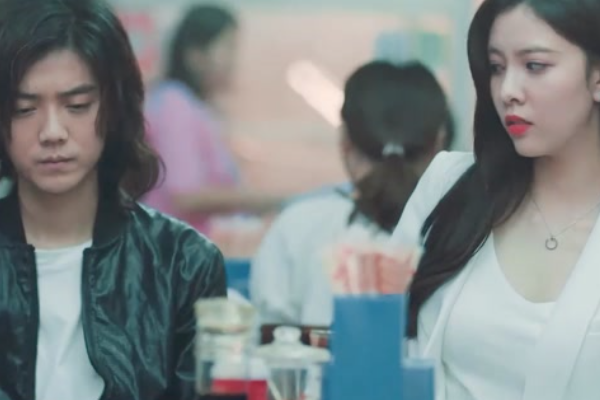 和张一山同居，和鹿晗传绯闻，她甚至连杨迪都不放过？