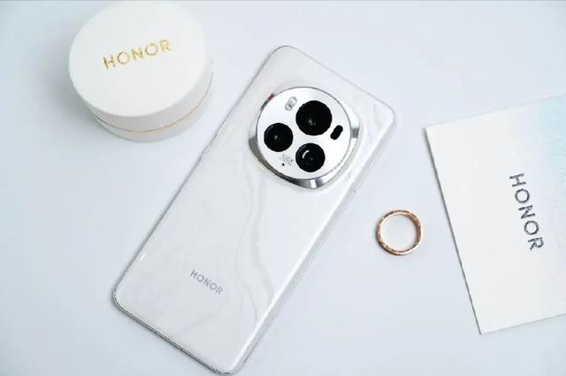 3款大跳水的高性能旗艦機，16GB+512GB不到3000元，一步到位用6年