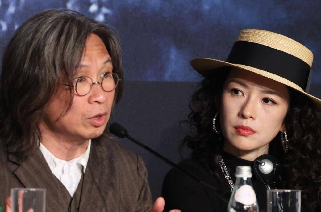 《酱园弄》金鸡奖全军覆没颗粒无收，业内曝章子怡得罪评委，杨幂也被拖累！