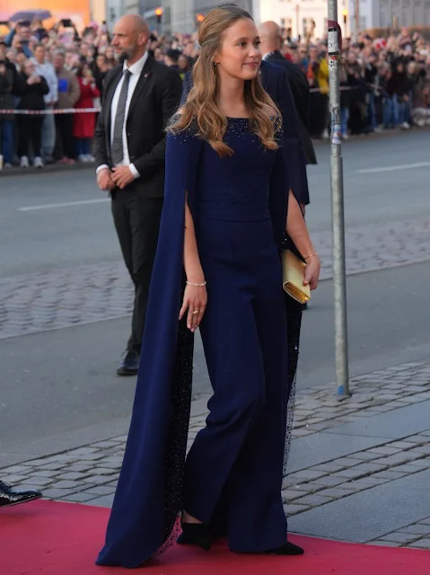 丹麦公主18岁生日庆典!有着中国血统的丹麦王子也来了,太帅气了