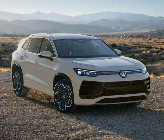 2.0T+15寸大屏！全新途观能掀翻日系双雄？