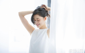 老公逼我辞去高薪工作给女儿做宿管，女儿却从不肯让我进她寝室门，后来我才知她是在给室友和老公把风