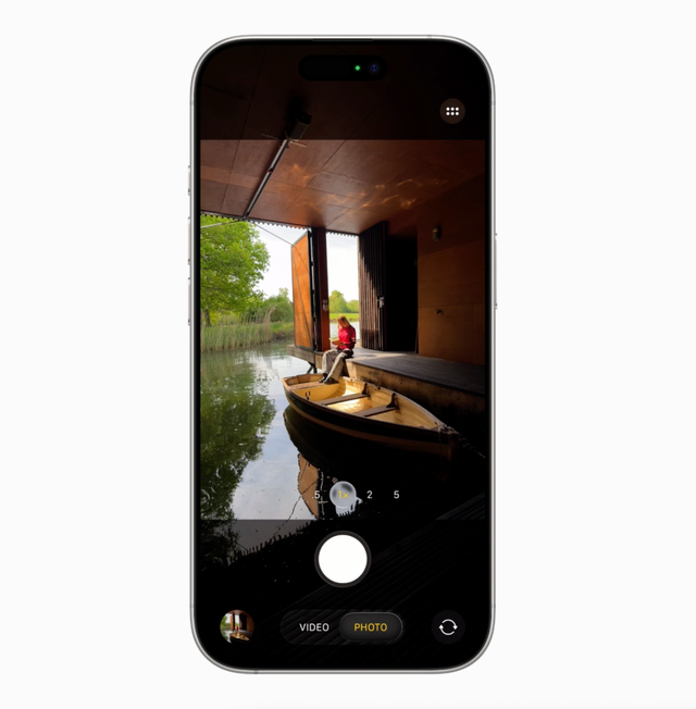 苹果WWDC25，新产品通通没有，却砸你一脸玻璃？