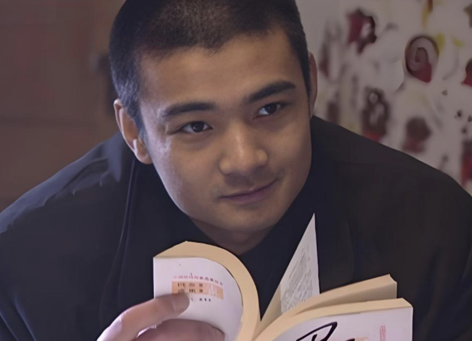 3天时间3名艺人惊传去世:歌唱家病逝、演员精神分裂离世、31岁偶像猝死