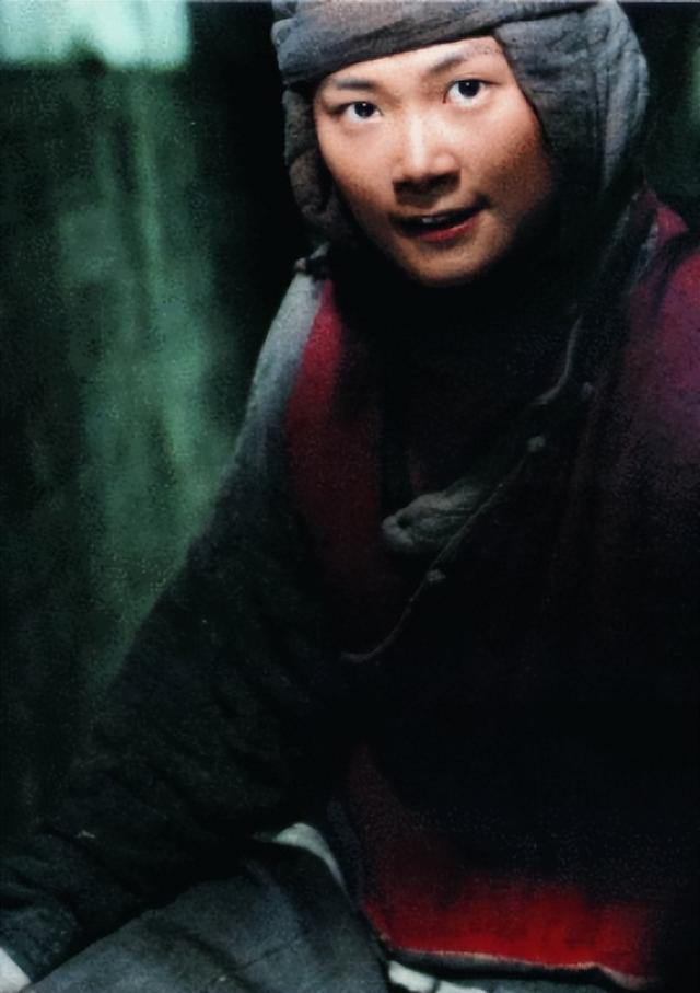 李宇春近照显疲态,41岁仍未婚未育,曾正面回应:我是自由的风