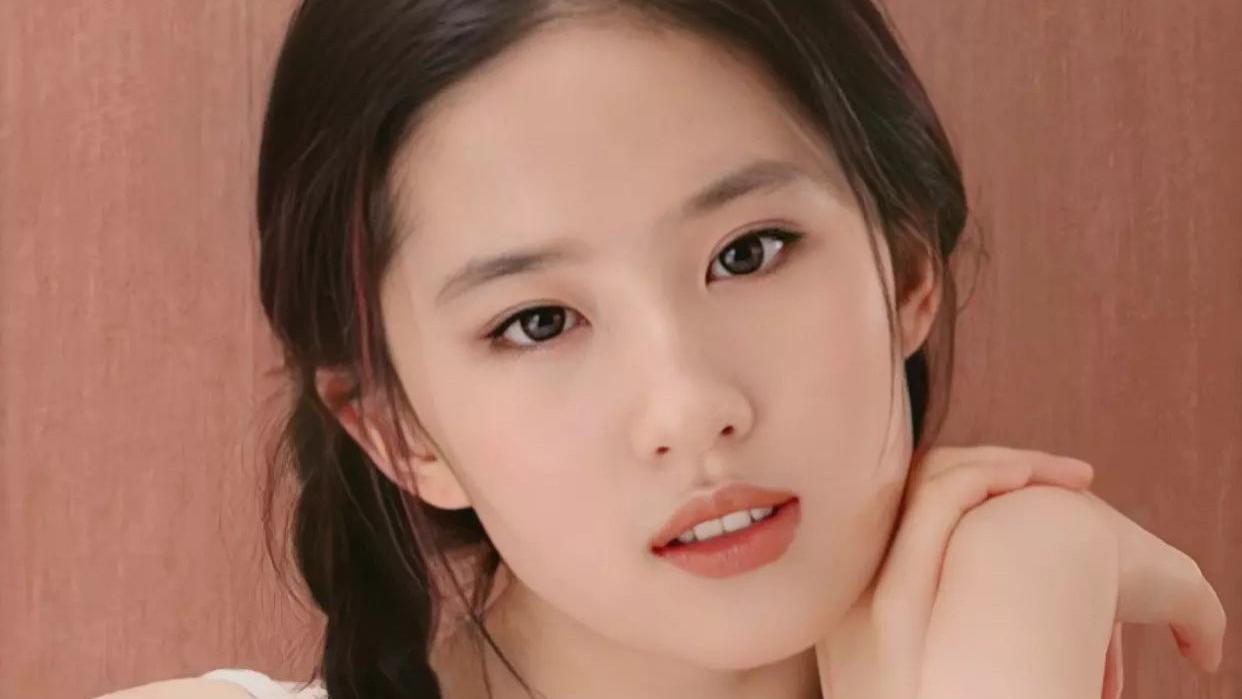 藏不住了！刘亦菲高调宣布喜讯，活成了自己喜欢的样子！