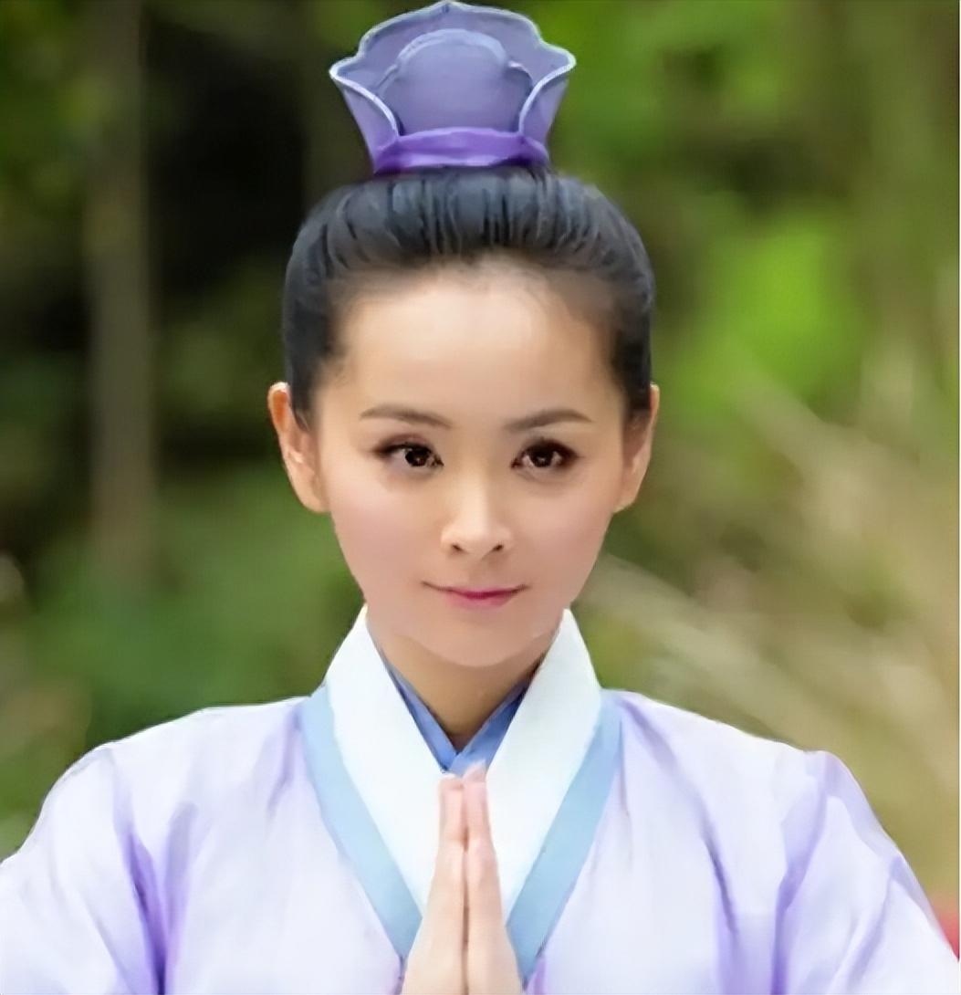 30岁女星嫁60岁富商真实处境：老公不回家也不给钱，被当生育机器