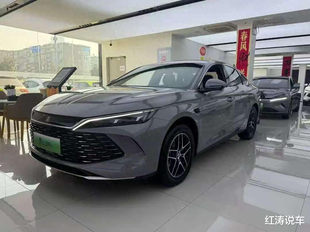 比亚迪秦L DM-i长续航版到店，纯电续航210km，增云辇-C系统，会火