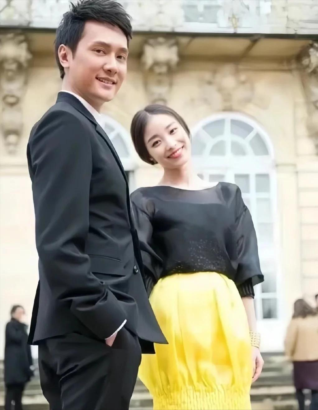 离婚四年，如今47岁的冯绍峰颜值回春，仅用一招就“逆风翻盘”