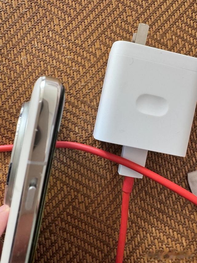 考虑了很久,还是买了一加13