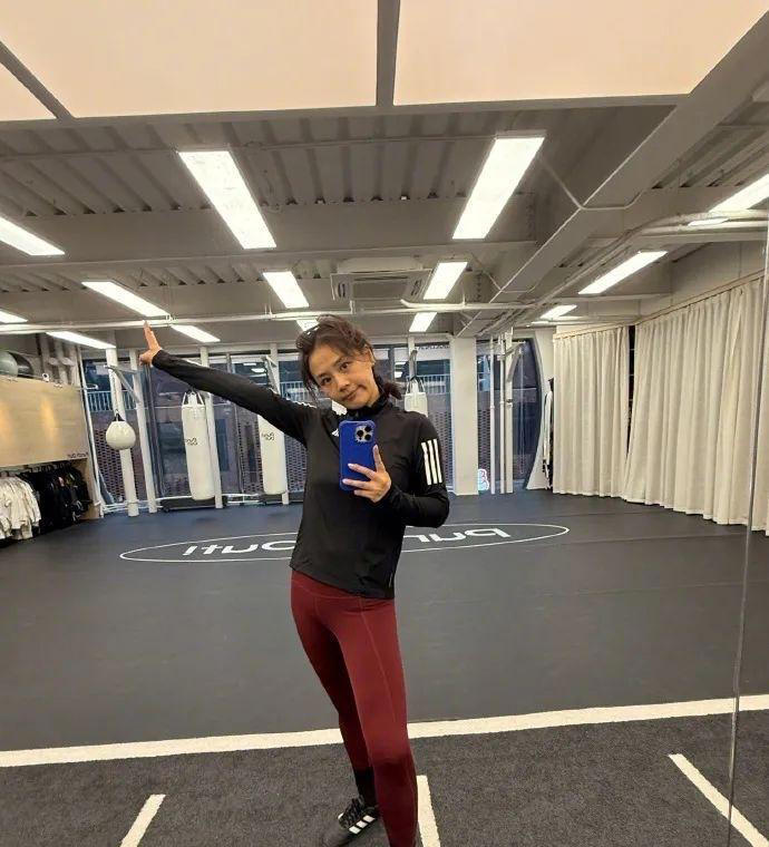 马思纯瘦到脱相？网友：怀念微胖时期，现在气色太差！