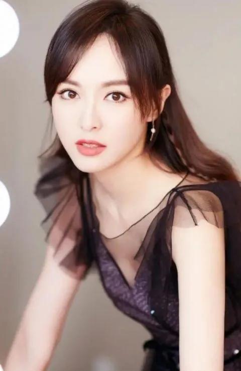 美女唐嫣:从荧屏花旦到时光沉淀的实力派!