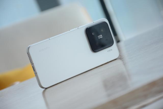 降了一千多元！小米15继续跳水，现在入手还是等小米16