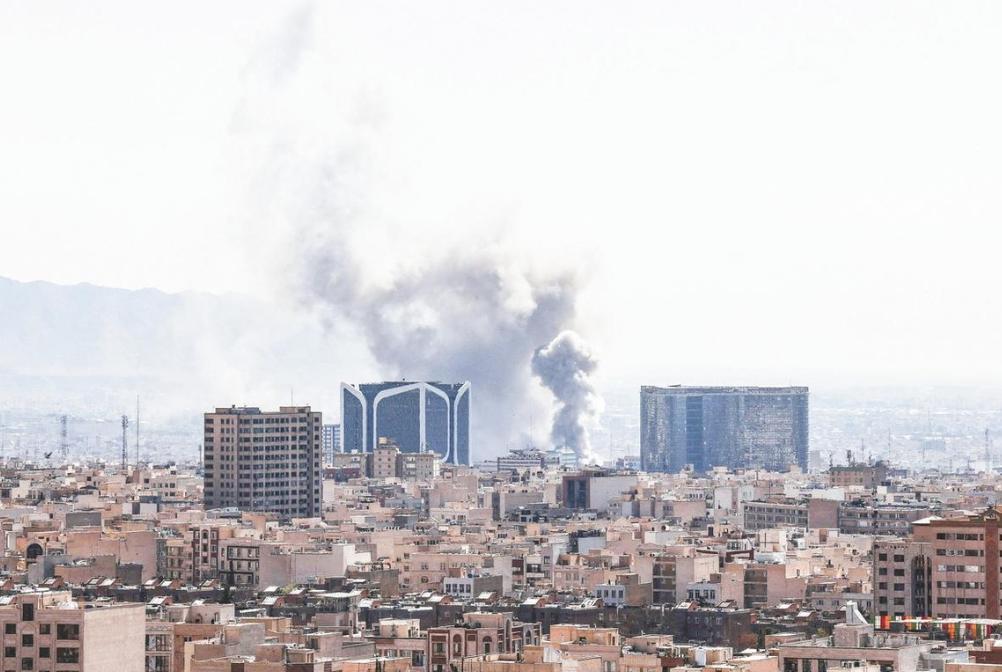 陆女星赴中东度假失联！遇美伊开战粉丝急寻，好友直播曝她现况
