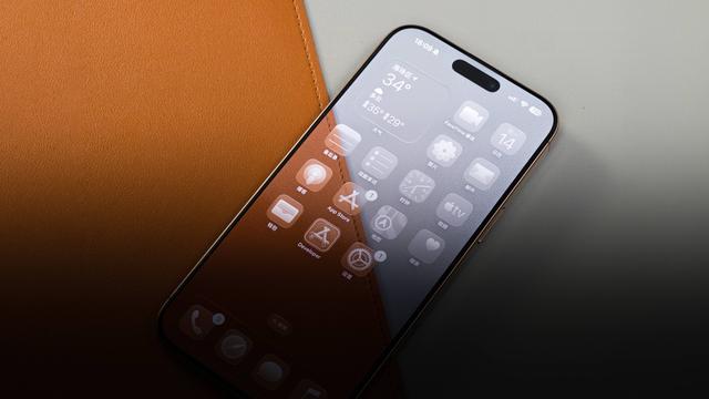 iOS 26 公測版更新！這是 iPhone 未來十年的模樣