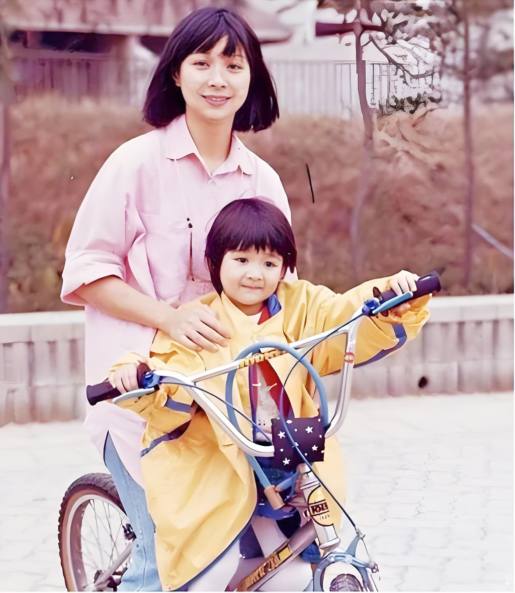 薛凯琪第2次上央视春晚!她45岁无人敢娶