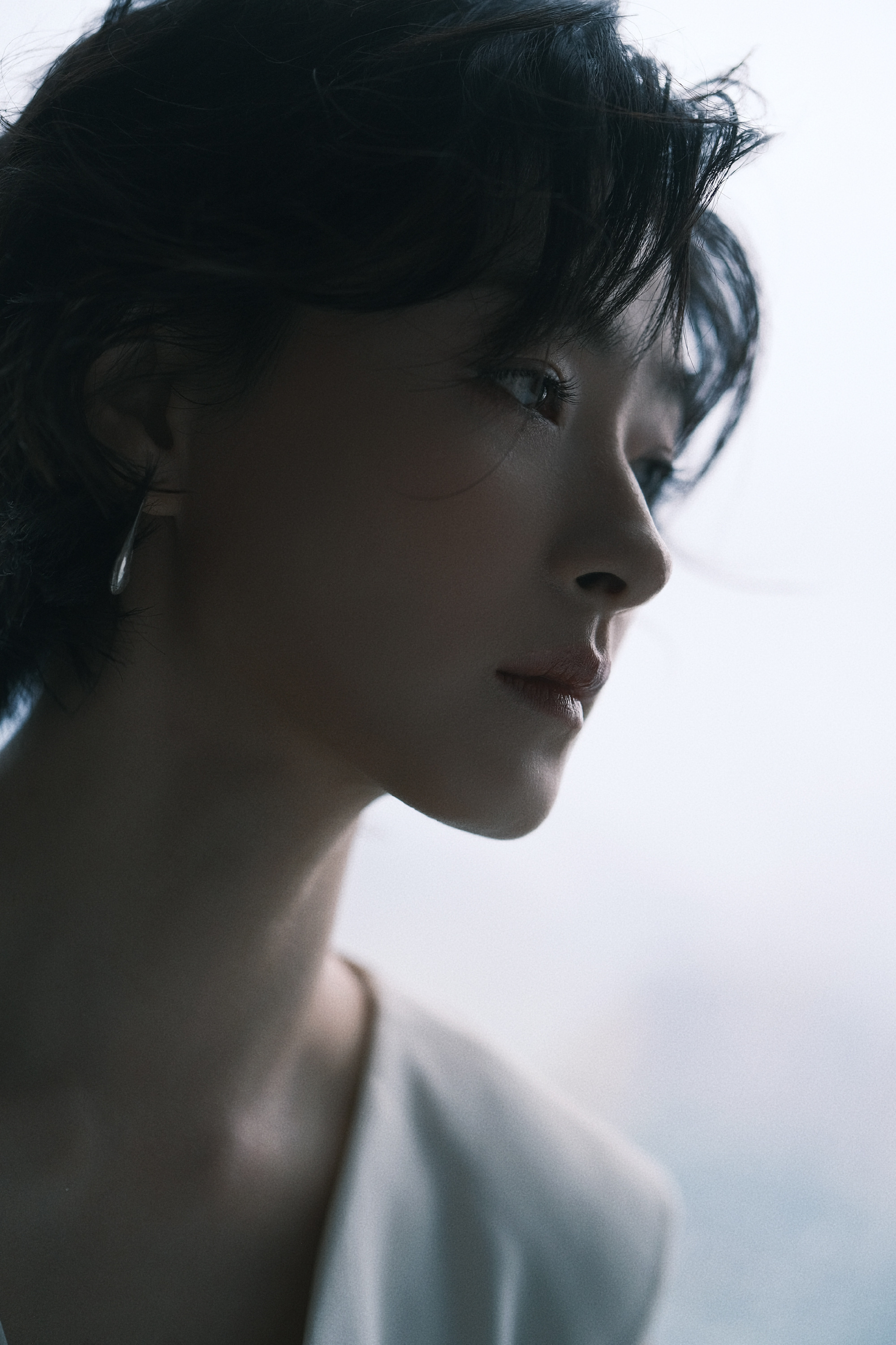 女明星，万茜的侧脸