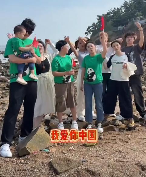 金龟子女儿二胎流产！生一胎就曾早产保胎，网友喊话其老公去体检