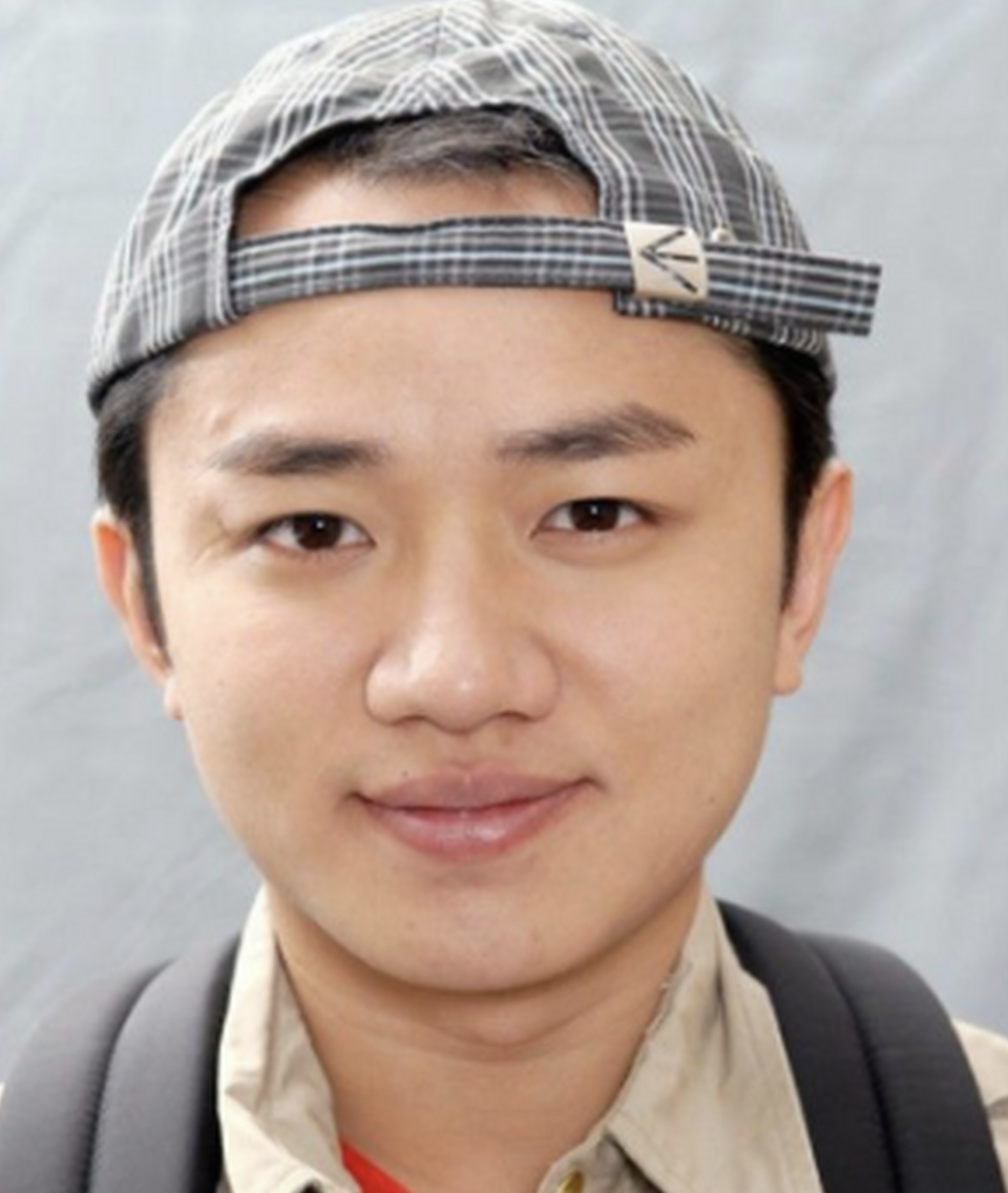 王祖蓝妹妹大婚，手上四个金镯一个比一个大，曾获哥哥豪送近千万房产